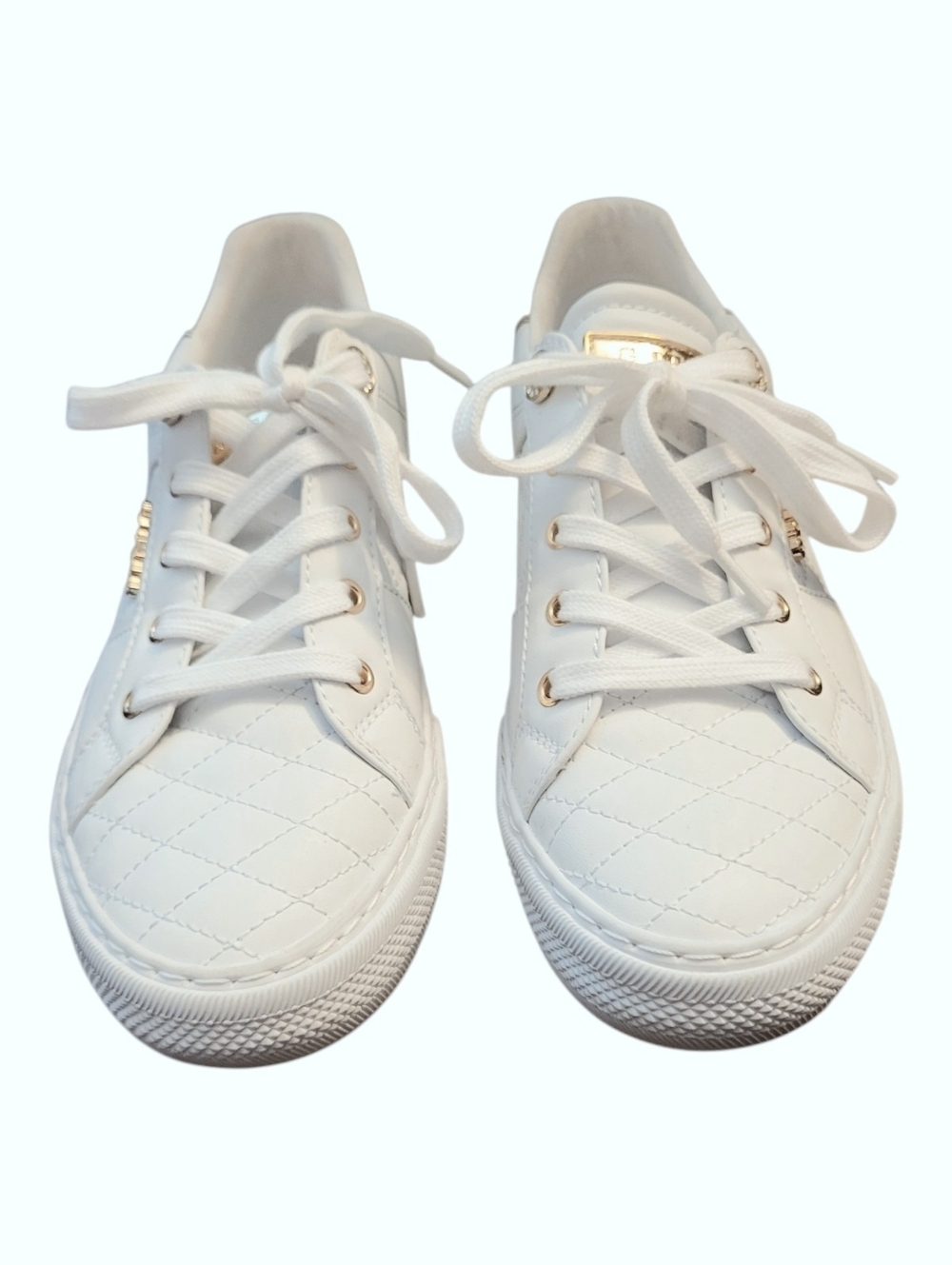 Guess Women's White Loven Quilted Sneakers with Gold Accents - Size 8.5M - Picture 4 of 10